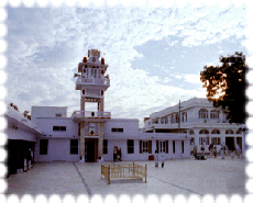      An evening view of the peace giving Holy Place      "Harbhagat Dwar"  Village: Jethuwal (Punjab - India)